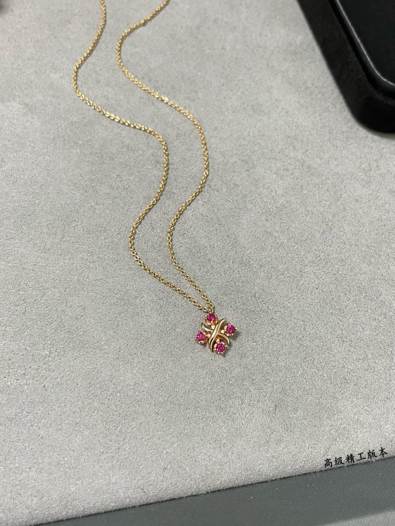 T*f*ny necklaces